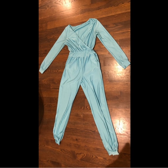 Shiny, stretchy  blue Bodycon vneck, skinny leg  jumpsuit women’s onsie size L - Picture 6 of 9